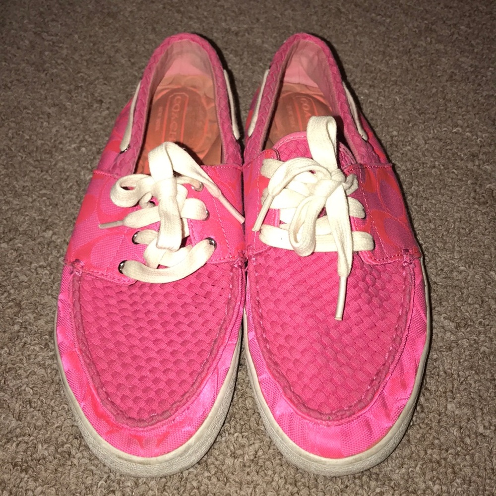 (TRADED w/merryjpen)Pink COACH Moccasins